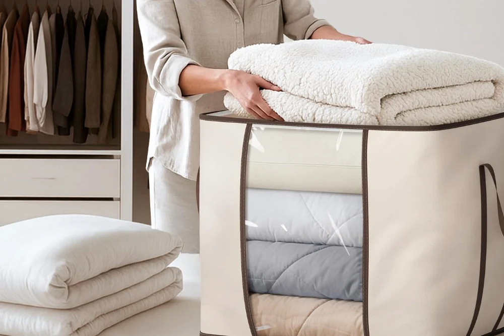 Sleeping Lamb blanket and closet storage